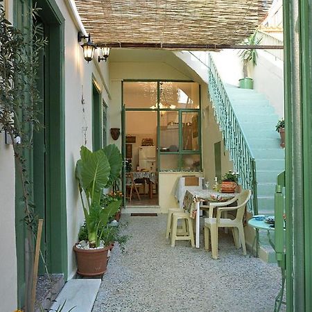 Pireas Port Next To Metro Artistic House 아파트 외부 사진