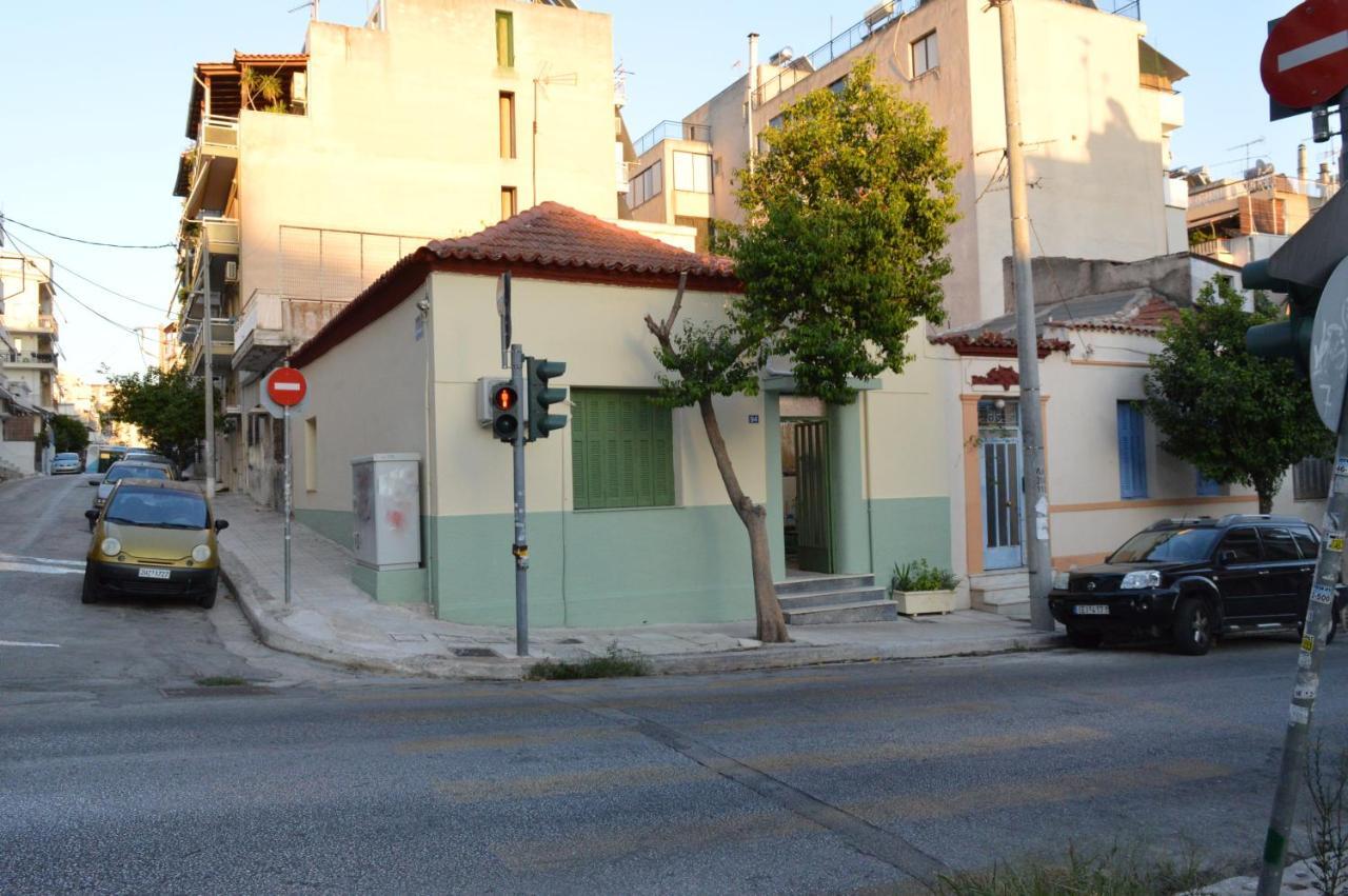 Pireas Port Next To Metro Artistic House 아파트 외부 사진